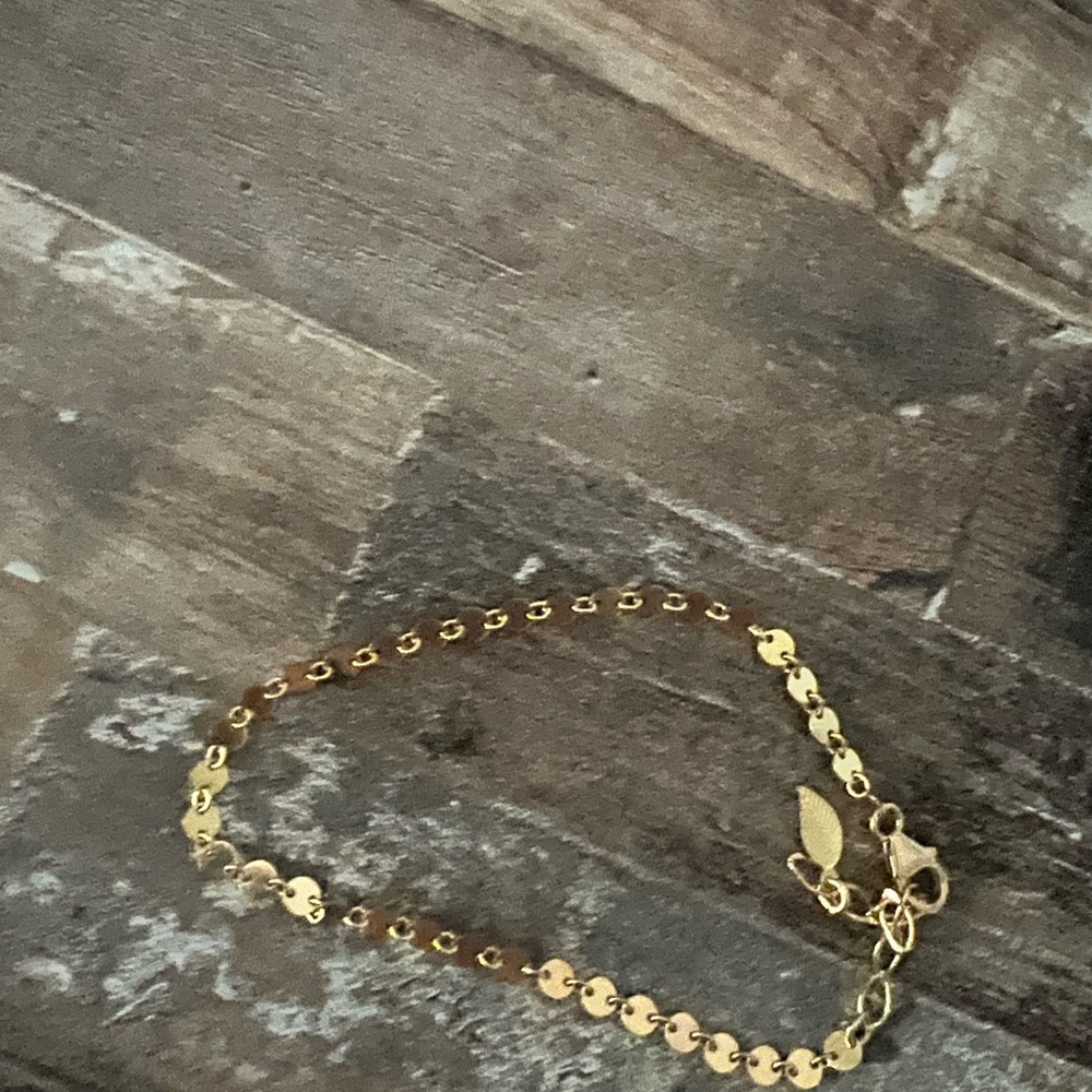 Handmade  Women's anklet.  10 inches.   Costume jewelry